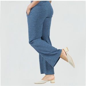 NWOT Kasper Size 18 blue pinstriped dress pants.